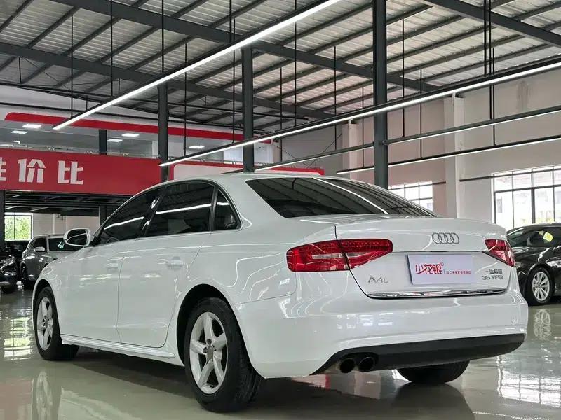 Audi A4L 2015 35 TFSI Automatic Standard Edition — миниатюра 4