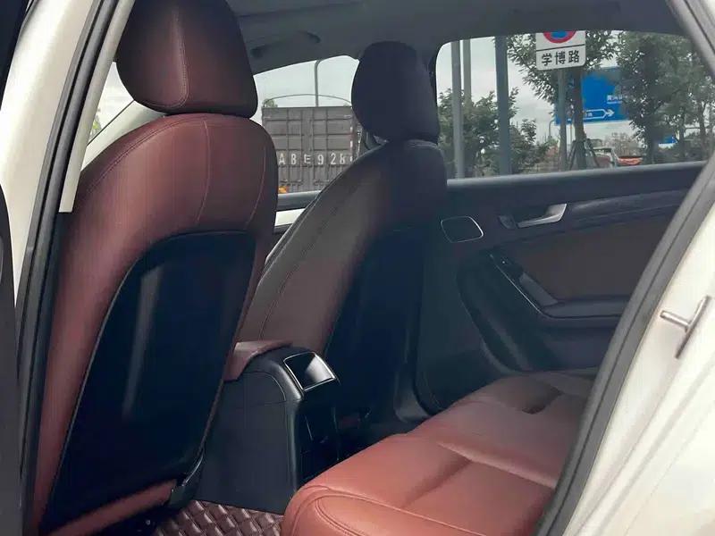 Audi A4L 2013 35 TFSI Automatic Standard Edition — миниатюра 17