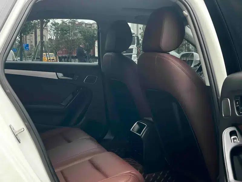 Audi A4L 2013 35 TFSI Automatic Standard Edition — миниатюра 19
