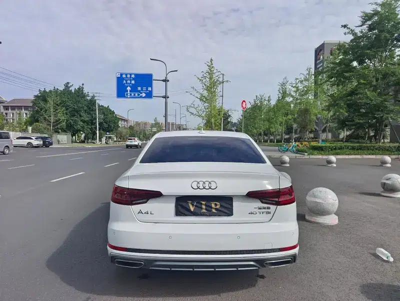 Audi A4L 2019 40 TFSI Fashion Edition (National V Emission Standard) — миниатюра 5