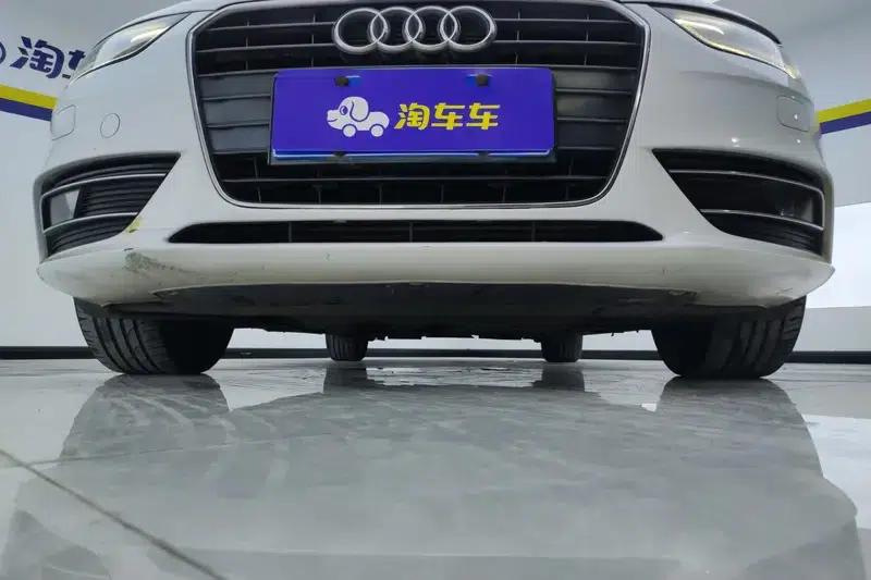 Audi A4L 2016 30 TFSI Classic Edition Automatic Comfort Model — миниатюра 9