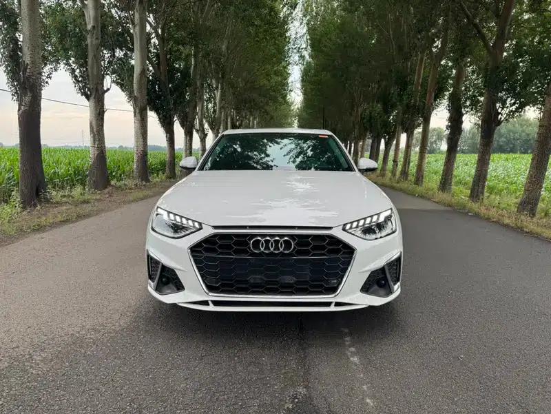 Audi A4L 2020 40 TFSI Luxury Dynamic — миниатюра 2
