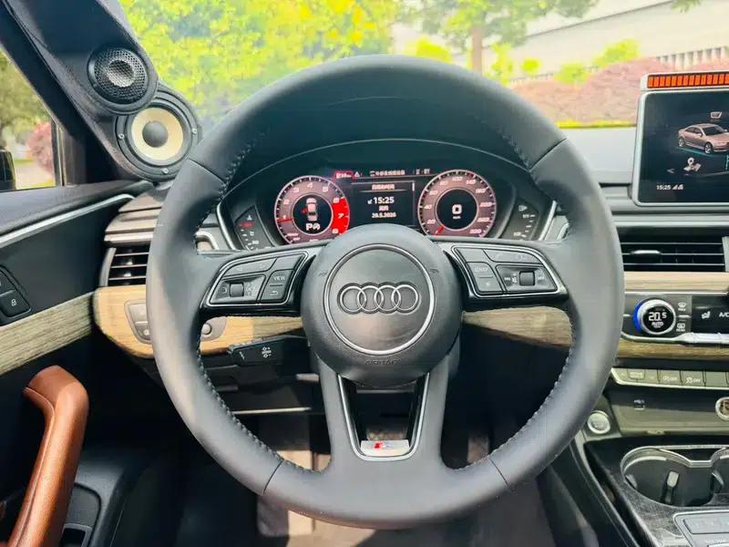 Audi A4L 2018 30th Anniversary Edition 40 TFSI Fashion Model — миниатюра 10
