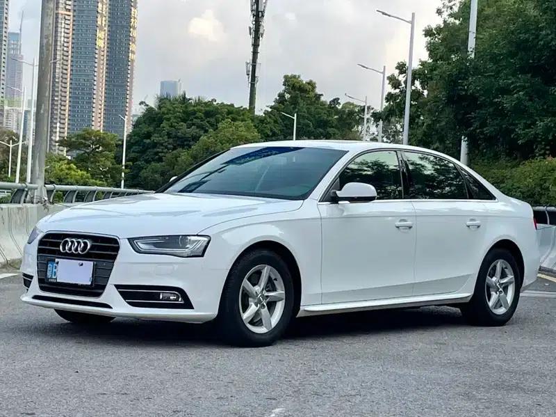 Audi A4L 2013 35 TFSI Automatic Comfort — миниатюра 1