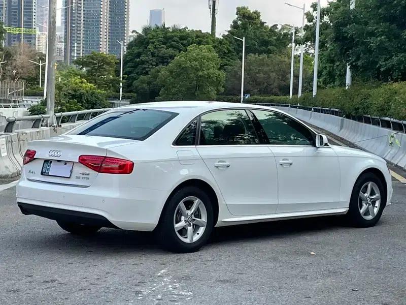 Audi A4L 2013 35 TFSI Automatic Comfort — миниатюра 5