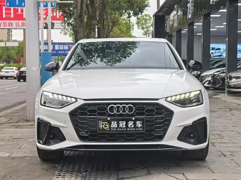 Audi A4L 2023 40 TFSI Luxury Dynamic — миниатюра 2