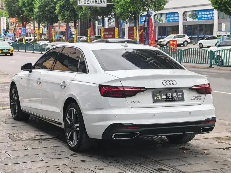 Audi A4L 2023 40 TFSI Luxury Dynamic — миниатюра 4