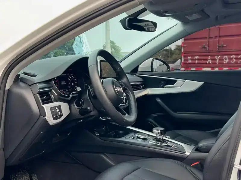 Audi A4L 2018 30th Anniversary Edition 40 TFSI Sport — миниатюра 16