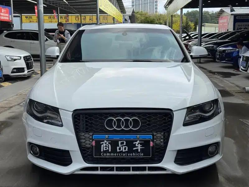 Audi A4L 2012 2.0 TFSI Automatic Standard Edition — миниатюра 2