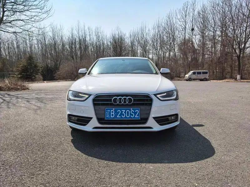 Audi A4L 2013 35 TFSI Automatic Standard Edition — миниатюра 2