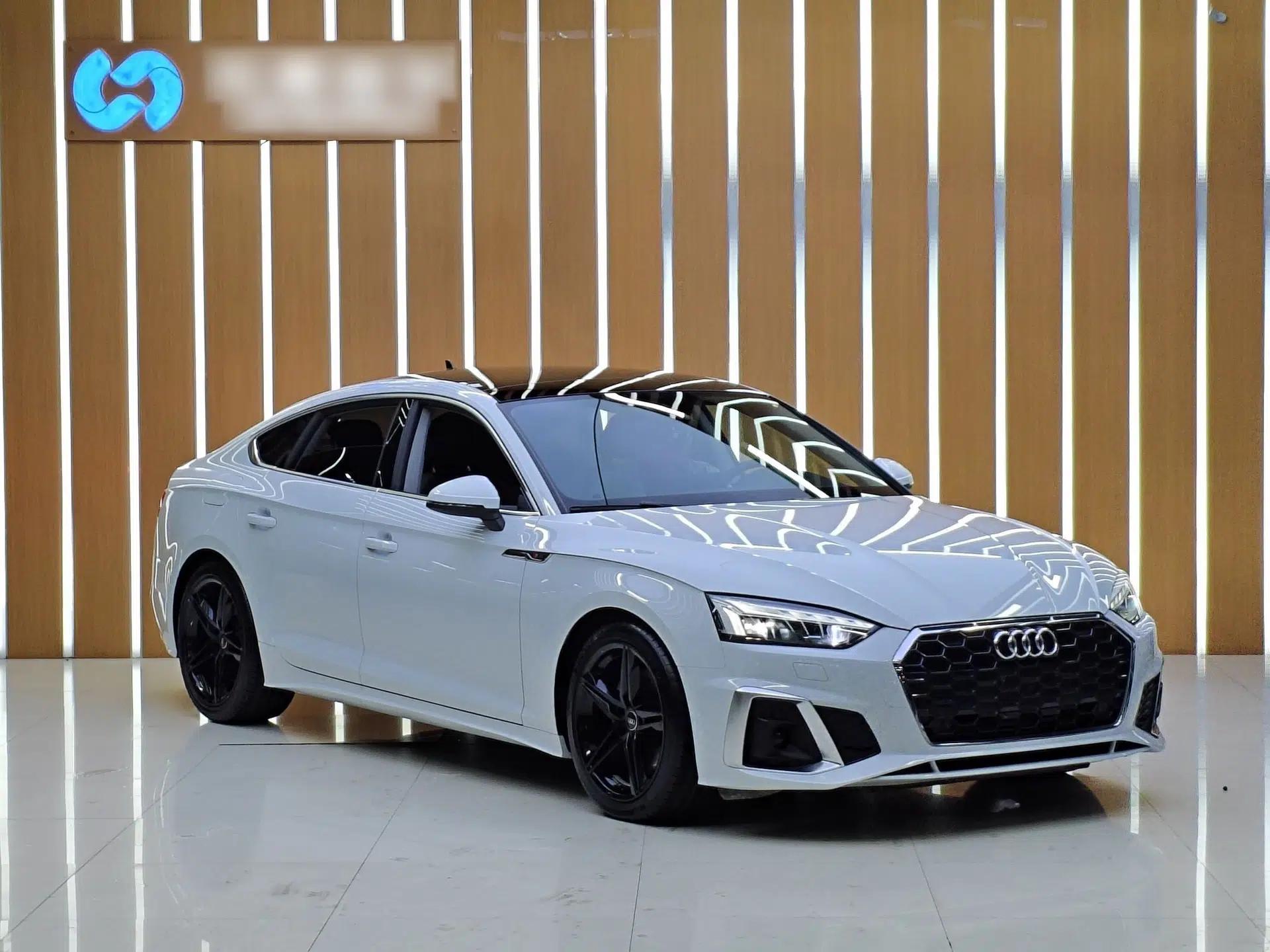 Audi A5 2022 Sportback 40 TFSI Fashionable and Dynamic Model — миниатюра 2