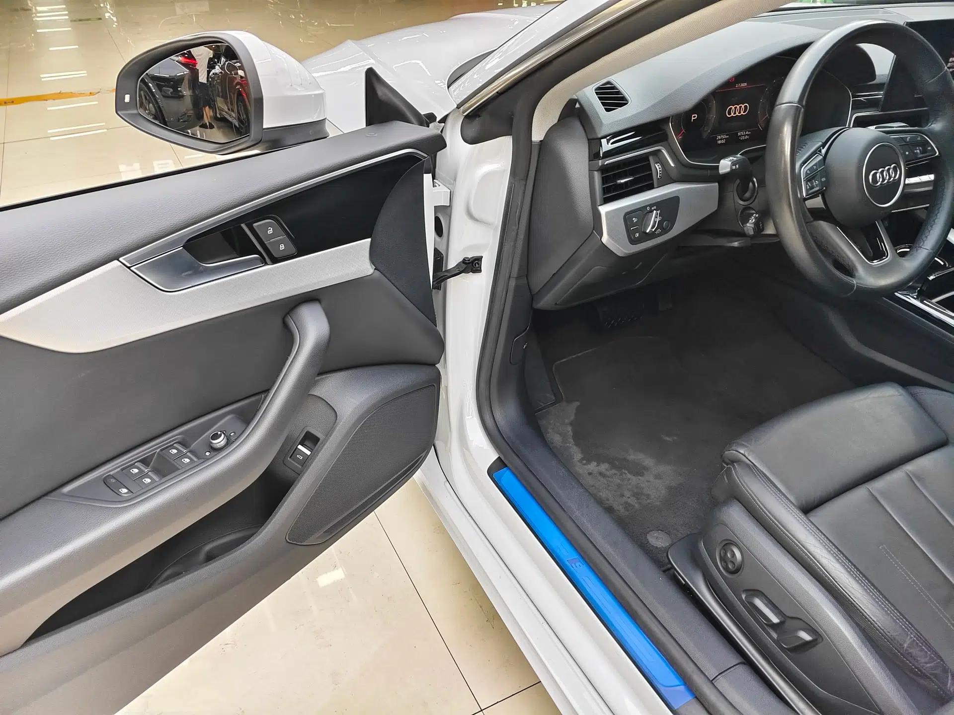 Audi A5 2022 Sportback 40 TFSI Fashionable and Dynamic Model — миниатюра 14