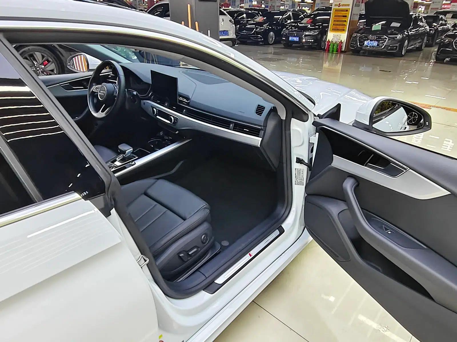 Audi A5 2022 Sportback 40 TFSI Fashionable and Dynamic Model — миниатюра 18