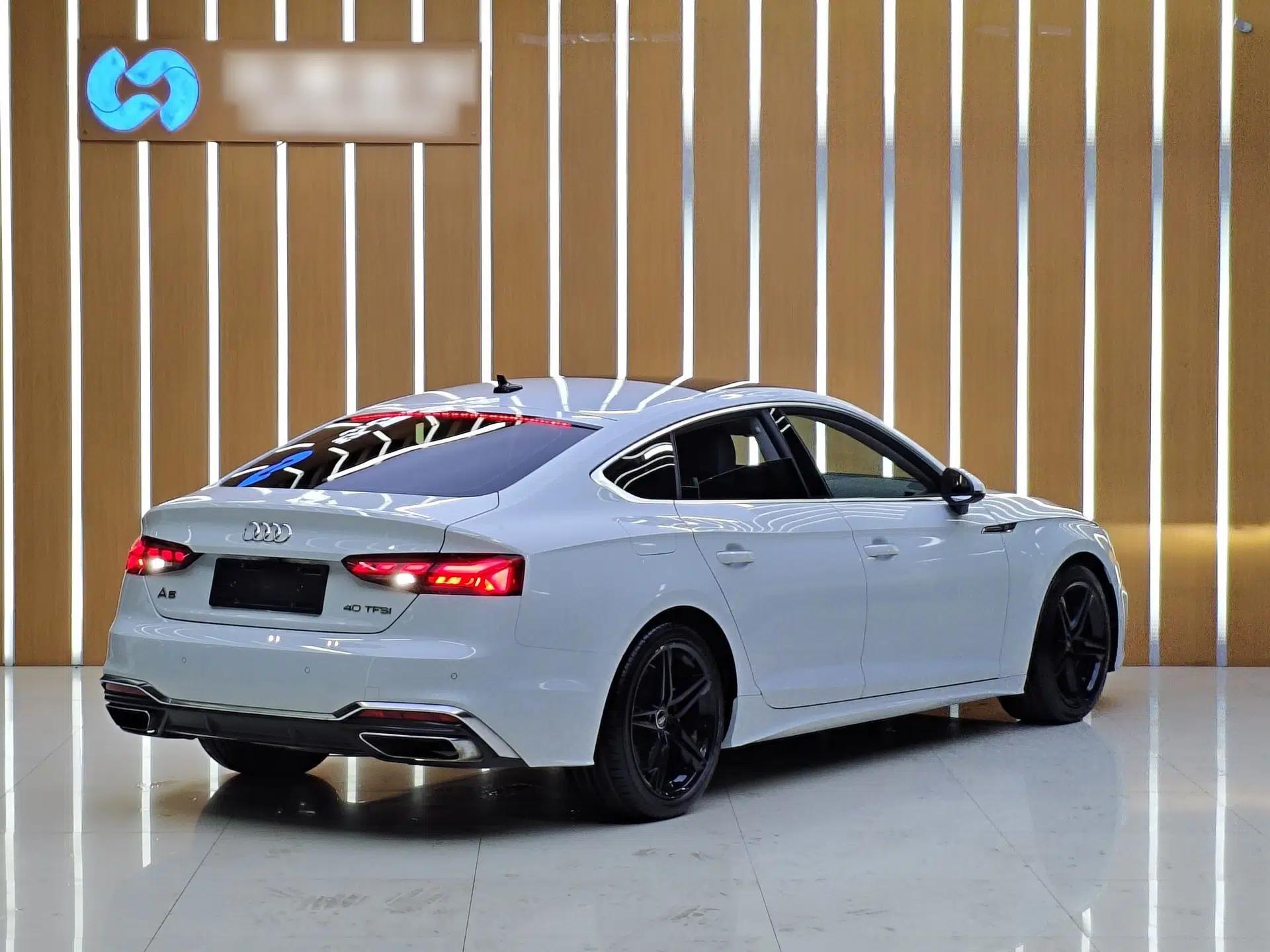 Audi A5 2022 Sportback 40 TFSI Fashionable and Dynamic Model — миниатюра 5
