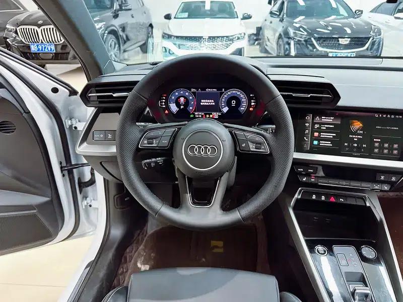 Audi A3 2022 Sportback 35 TFSI Fashion Sport — миниатюра 13