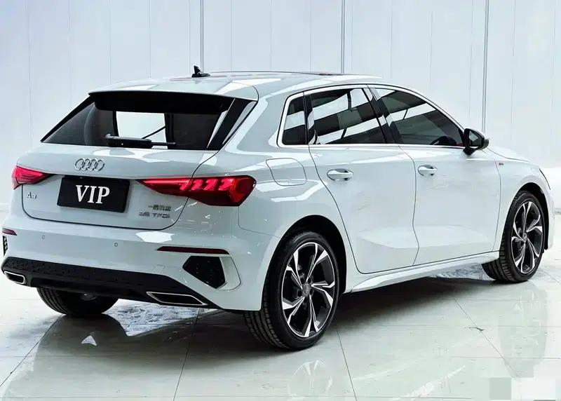 Audi A3 2022 Sportback 35 TFSI Fashion Sport — миниатюра 6