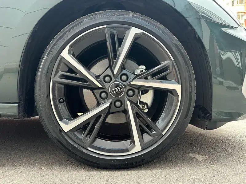 Audi A3 2023 Facelift Sportback 35 TFSI Fashion Sporty Model — миниатюра 12