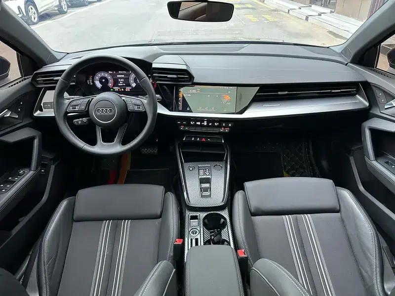 Audi A3 2023 Facelift Sportback 35 TFSI Fashion Sporty Model — миниатюра 13