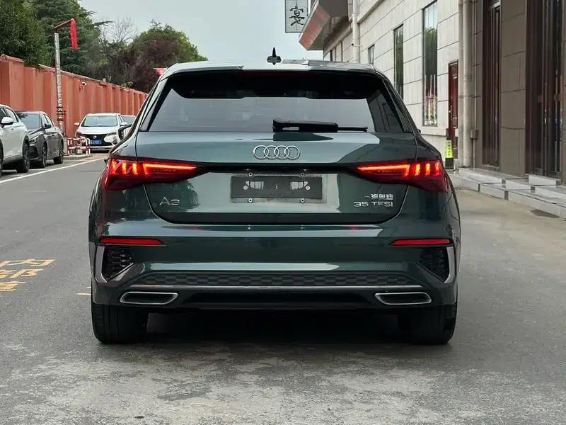 Audi A3 2023 Facelift Sportback 35 TFSI Fashion Sporty Model — миниатюра 3