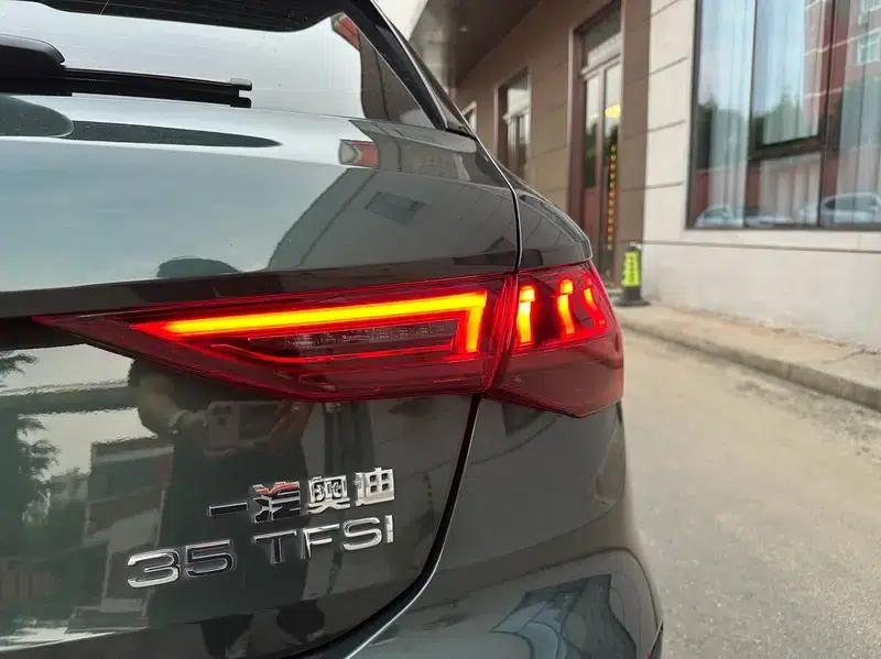 Audi A3 2023 Facelift Sportback 35 TFSI Fashion Sporty Model — миниатюра 7