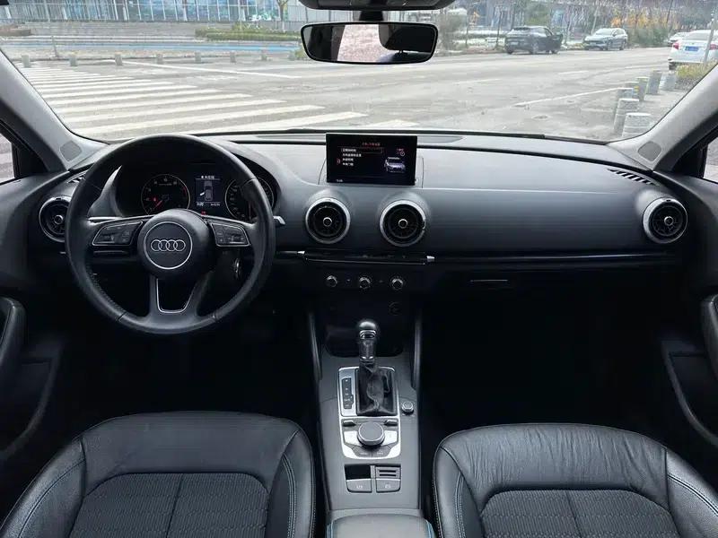 Audi A3 2018 30th Anniversary Edition Sportback 35 TFSI Fashion Model — миниатюра 7