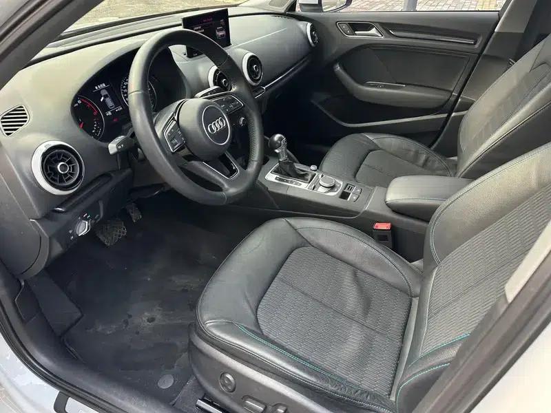 Audi A3 2018 30th Anniversary Edition Sportback 35 TFSI Fashion Model — миниатюра 8