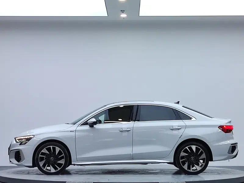 2022 Audi A3 A3L Limousine 35 TFSI Fashion Sport — миниатюра 4