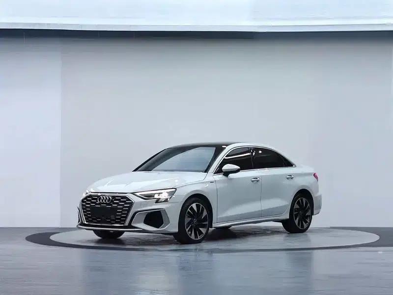 2022 Audi A3 A3L Limousine 35 TFSI Fashion Sport — миниатюра 1