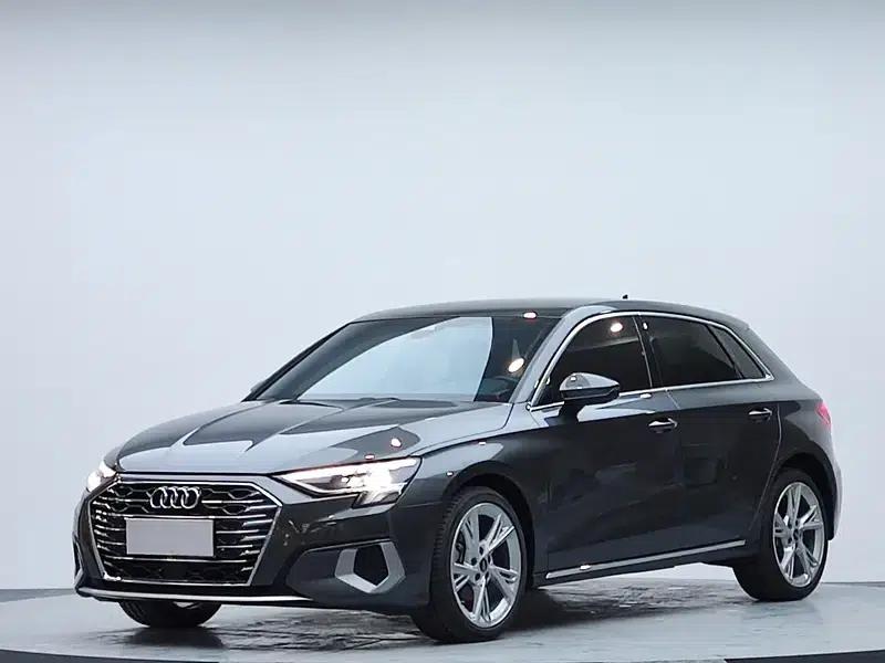 Audi A3 2023 Sportback 35 TFSI Fashionable Elegant Model — миниатюра 1