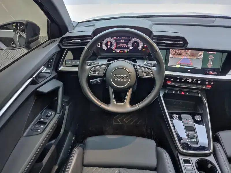 Audi A3 2023 Sportback 35 TFSI Fashionable Elegant Model — миниатюра 14