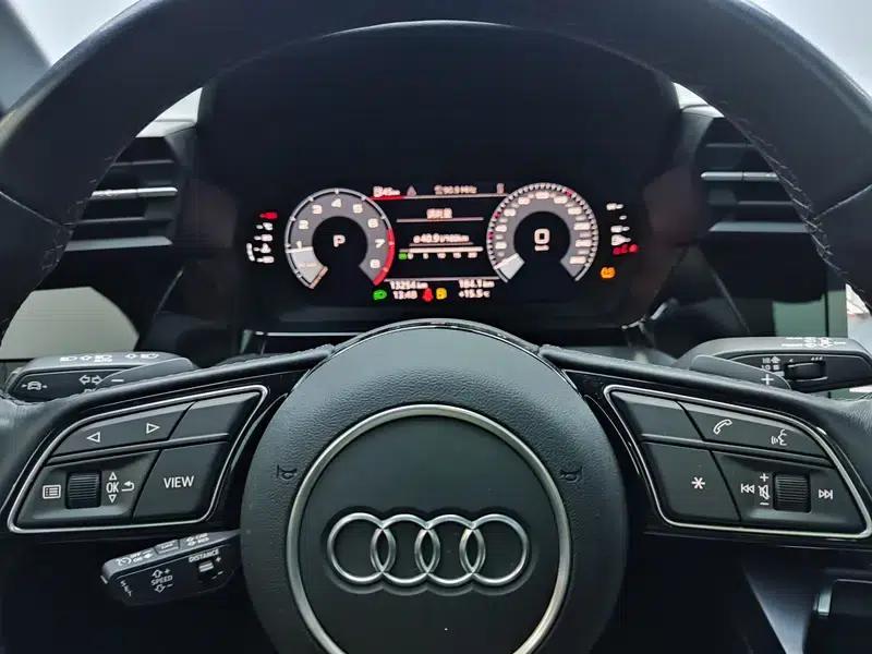 Audi A3 2023 Sportback 35 TFSI Fashionable Elegant Model — миниатюра 15