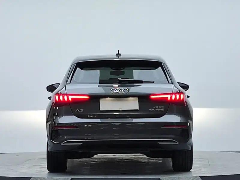 Audi A3 2023 Sportback 35 TFSI Fashionable Elegant Model — миниатюра 6