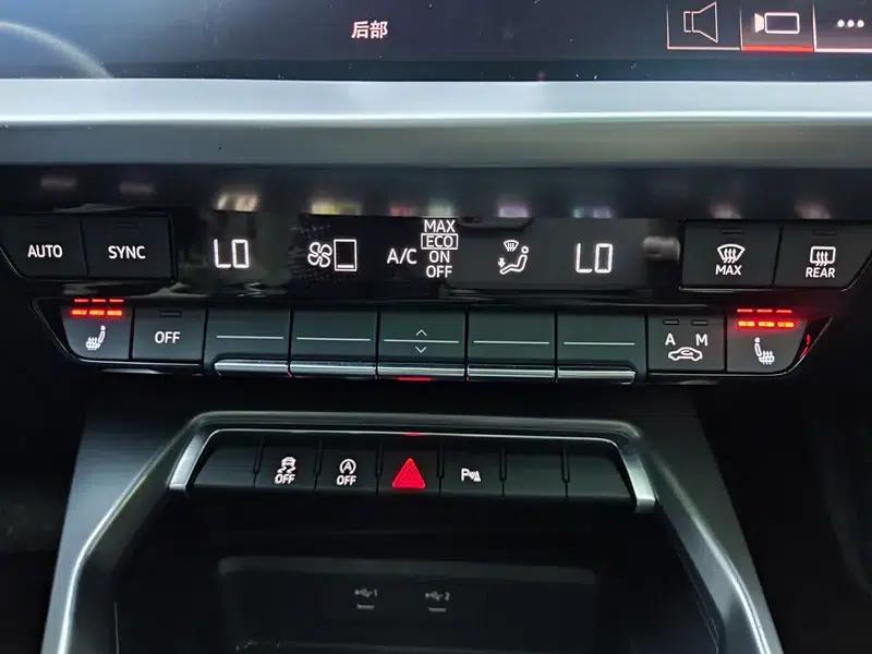 Audi A3 2023 Sportback 35 TFSI Fashionable Elegant Model — миниатюра 8