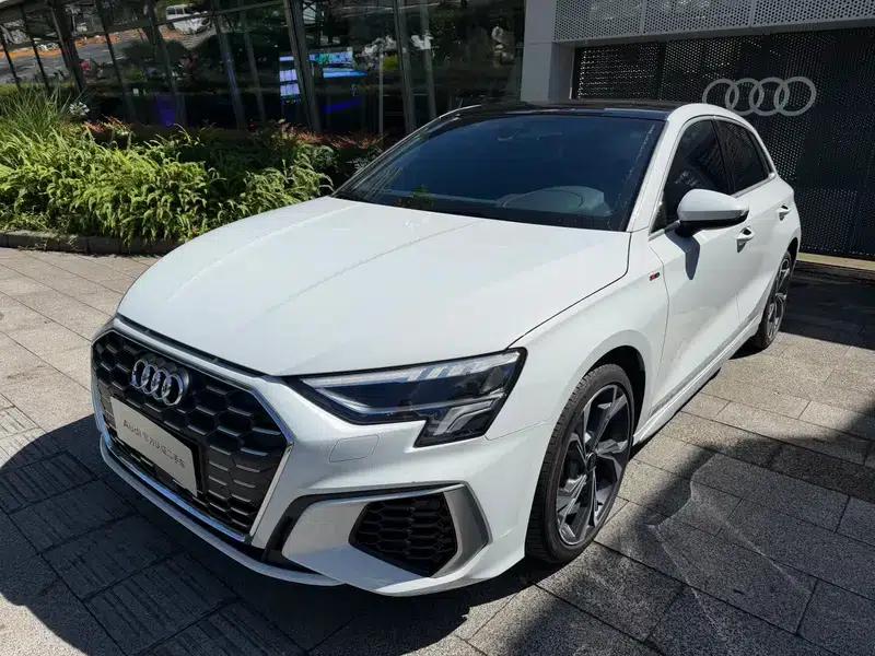 Audi A3 2024 Sportback 35 TFSI Fashion Sport — миниатюра 1