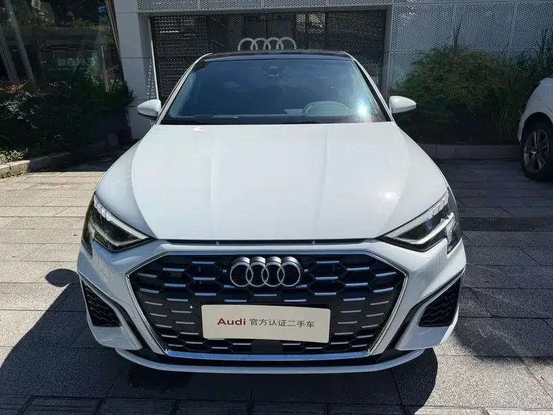 Audi A3 2024 Sportback 35 TFSI Fashion Sport — миниатюра 2