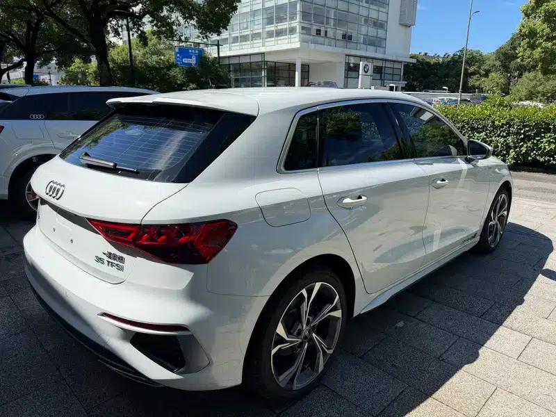 Audi A3 2024 Sportback 35 TFSI Fashion Sport — миниатюра 7