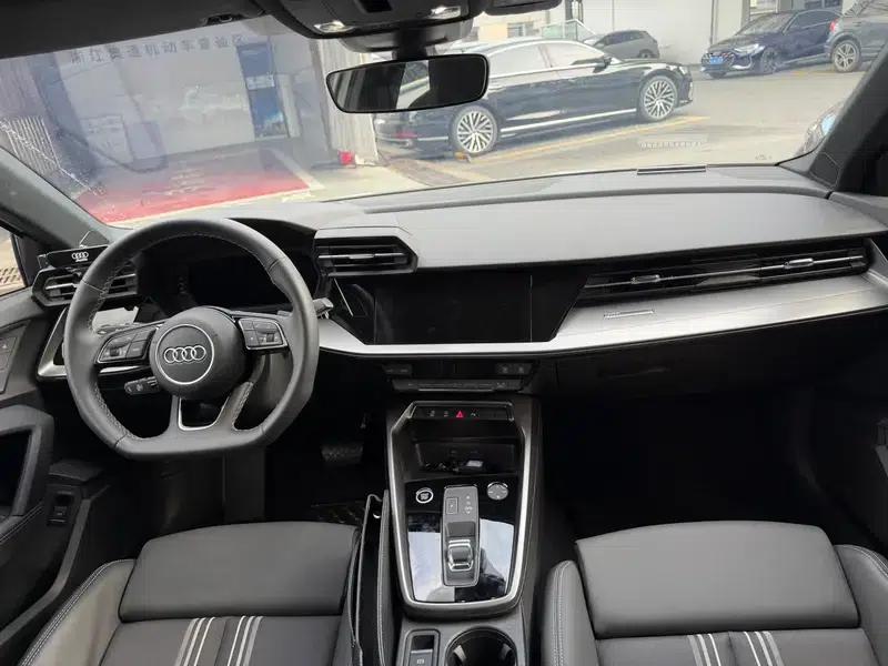 Audi A3 2024 Sportback 35 TFSI Fashion Sport — миниатюра 9