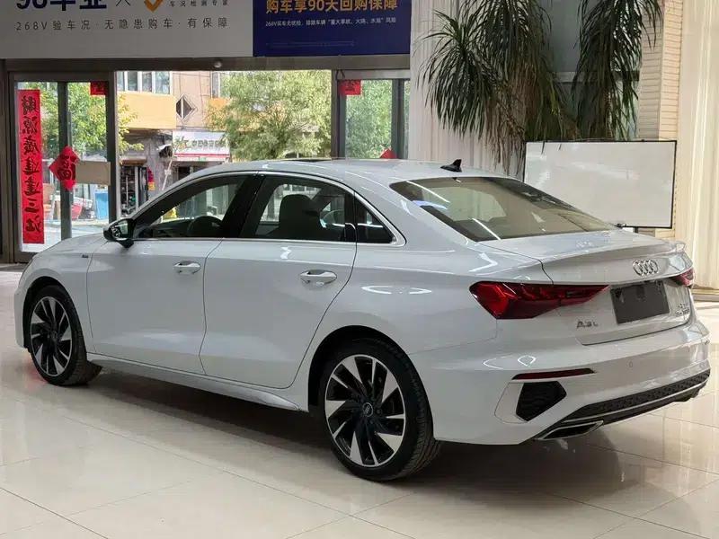 2022 Audi A3 A3L Limousine 35 TFSI Fashion Sport — миниатюра 4