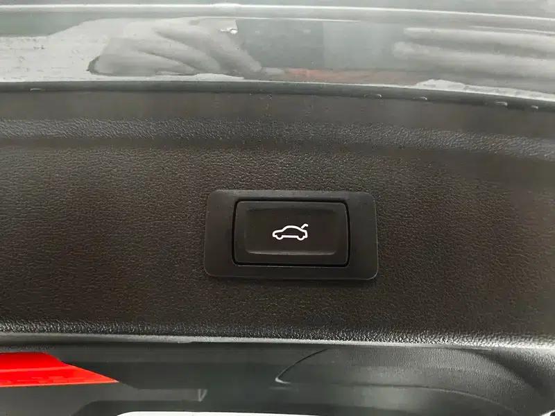 Audi A3 2021 Sportback 35 TFSI Fashion Sport — миниатюра 12