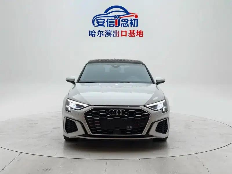 Audi A3 2023 Facelift Sportback 35 TFSI Fashion Sporty Model — миниатюра 2