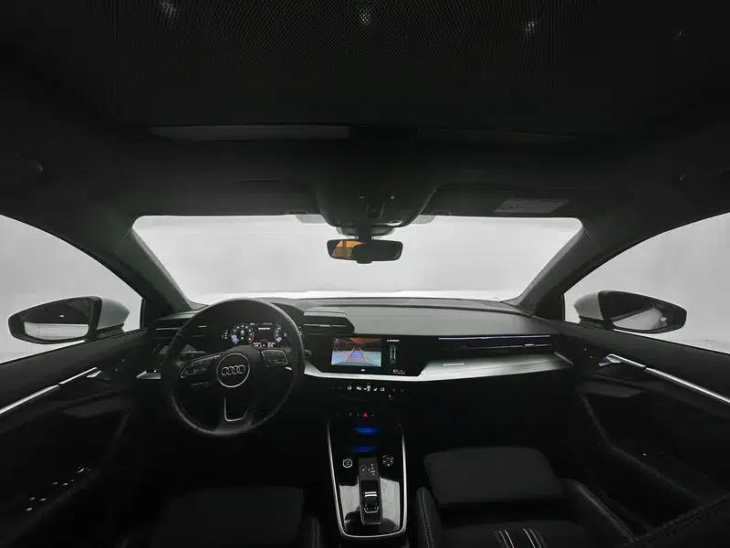 Audi A3 2023 Facelift Sportback 35 TFSI Fashion Sporty Model — миниатюра 17