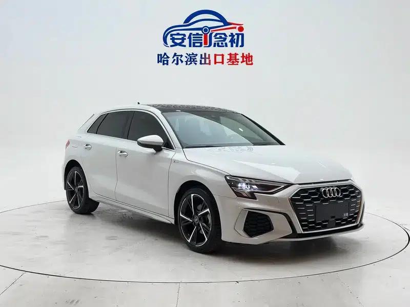 Audi A3 2023 Facelift Sportback 35 TFSI Fashion Sporty Model — миниатюра 3