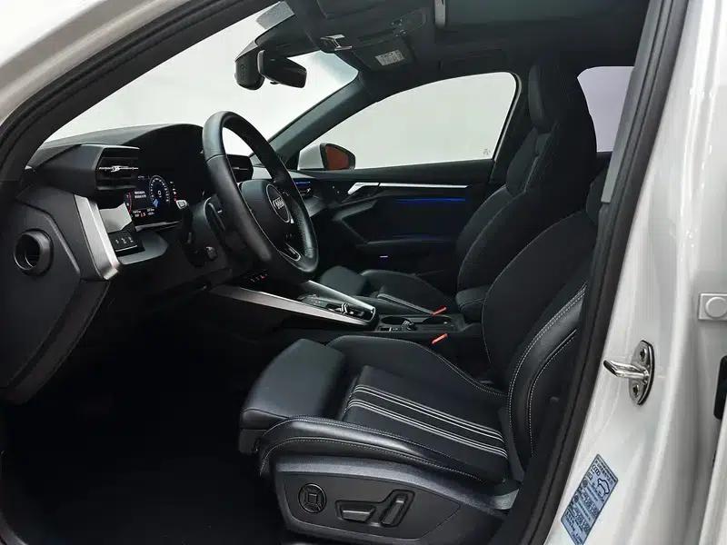 Audi A3 2023 Facelift Sportback 35 TFSI Fashion Sporty Model — миниатюра 21