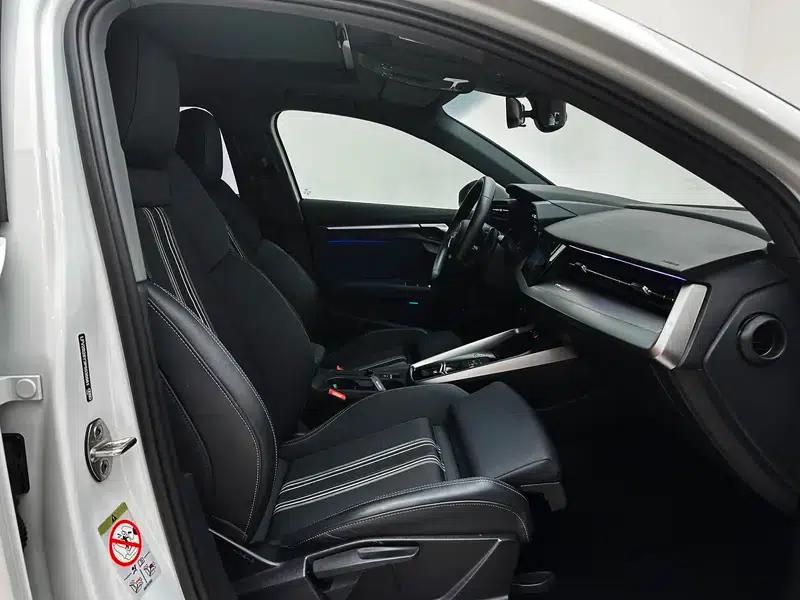 Audi A3 2023 Facelift Sportback 35 TFSI Fashion Sporty Model — миниатюра 23