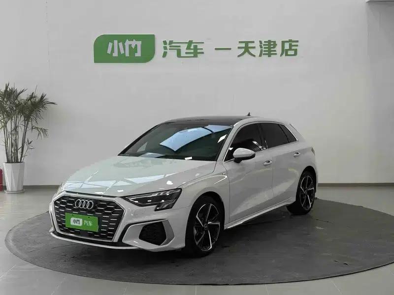 Audi A3 2023 Facelift Sportback 35 TFSI Fashion Sporty Model — миниатюра 1