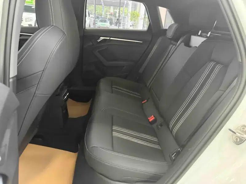 Audi A3 2023 Facelift Sportback 35 TFSI Fashion Sporty Model — миниатюра 21