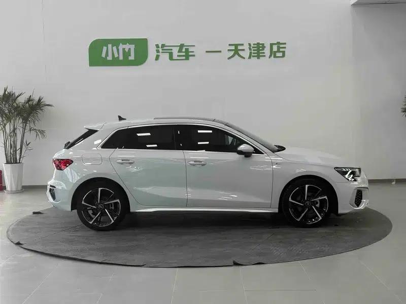 Audi A3 2023 Facelift Sportback 35 TFSI Fashion Sporty Model — миниатюра 8