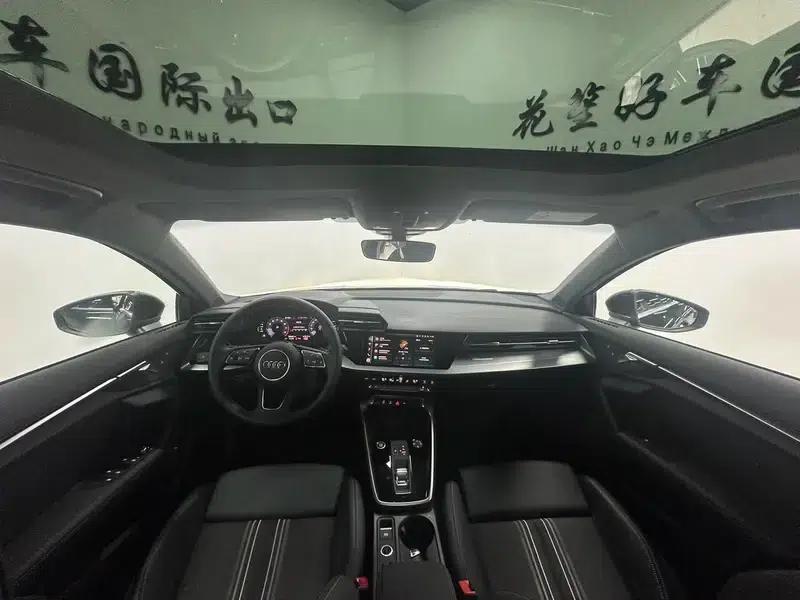 Audi A3 2023 Facelift Sportback 35 TFSI Fashion Sporty Model — миниатюра 18