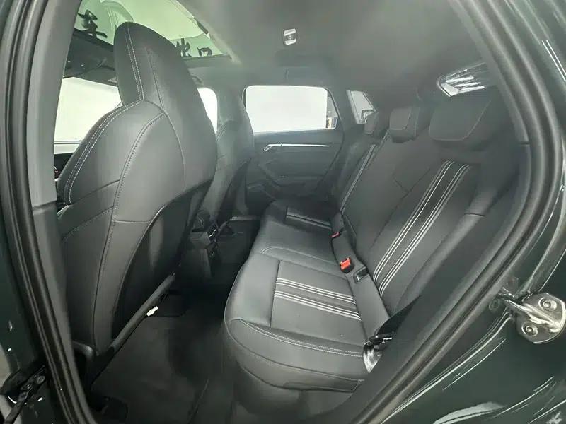 Audi A3 2023 Facelift Sportback 35 TFSI Fashion Sporty Model — миниатюра 24