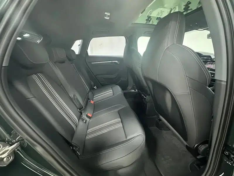 Audi A3 2023 Facelift Sportback 35 TFSI Fashion Sporty Model — миниатюра 26